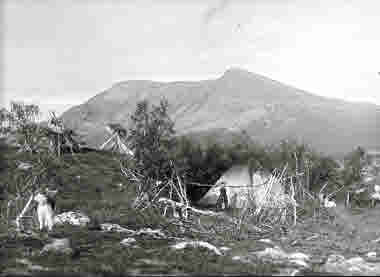 Per Aslakssons kåta vid Laimolahti.29/8-1913