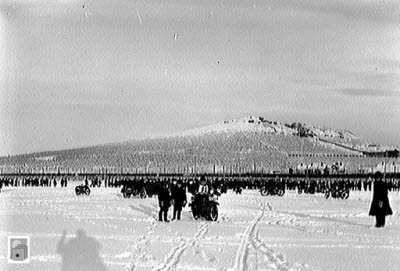 Motorcykeltävlingar på Luossajärvi.
