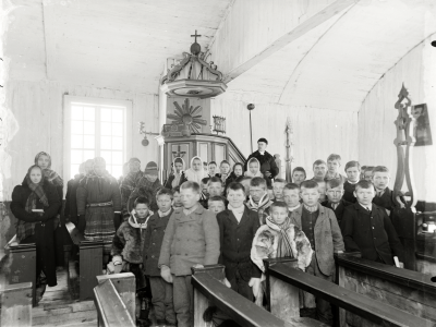 Konfirmander i Jukkasjärvi kyrka, 1903.