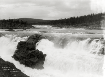 Porjusforsen sett från mellersta fallet, år 1904