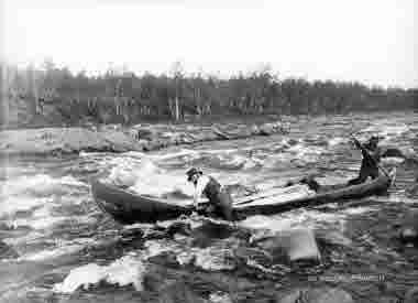 En riskabel forsfärd i Rautasjokk den 24 juni 1905.