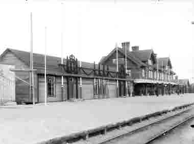 Kungliga paviljongen på Kiruna station vid järnvägsinvigningen den 14 juli 1903.