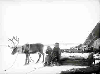 Barn med körren vid boställe år 1901.